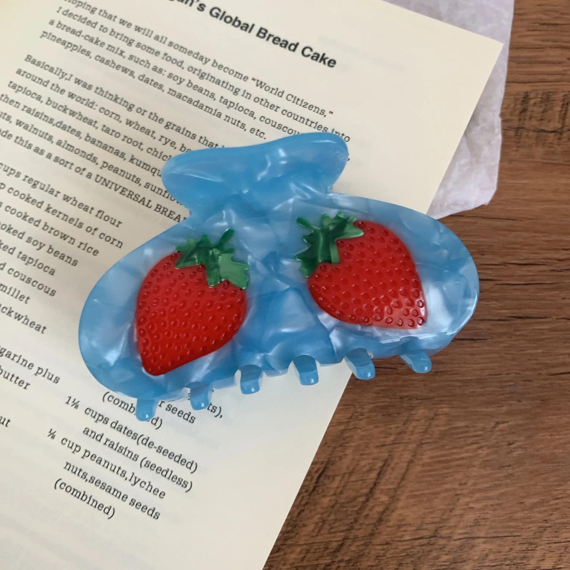 1pc Creative Fruit Hair Grab Summer New Strawberry Grab Clip Sweet Acetate Shark Clip Tail Hair Clip Hair Accessories