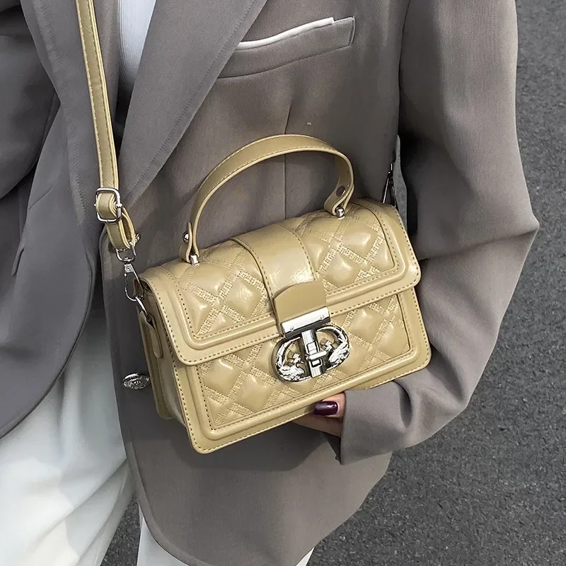 

Spring 2025 European American Retro Messenger Bag - Women's Premium Sense Cross-border Popular Shoulder Bag