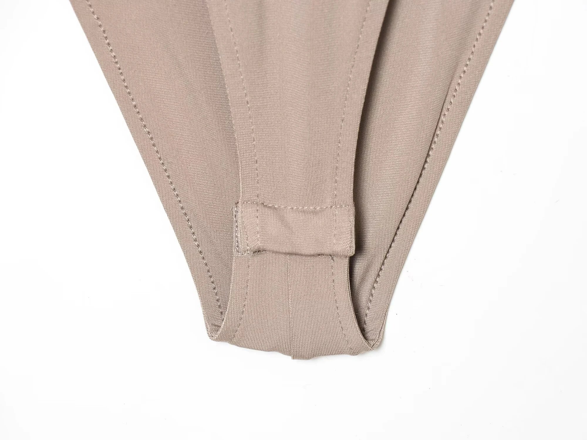 Abbigliamento da donna 2025 inverno nuovo articolo Tuta sexy europea e americana con colletto rialzato e design posteriore semitrasparente