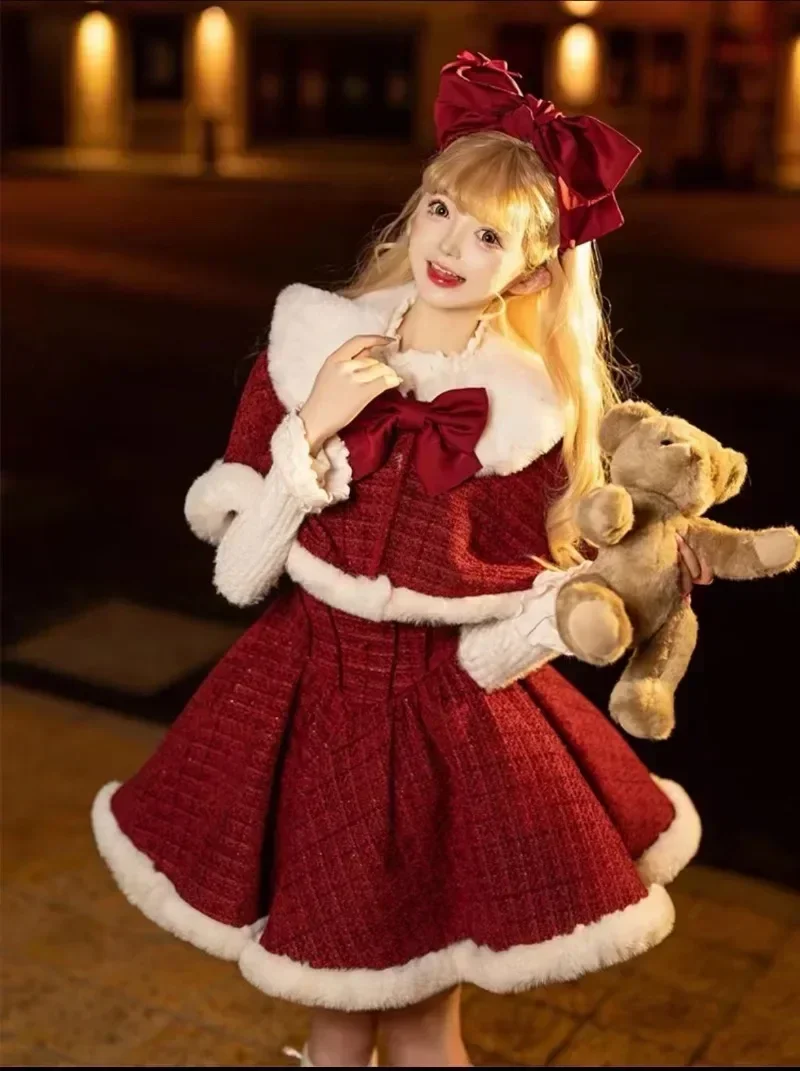 

Женский костюм, осенне-зимний красный милый топ с длинными рукавами и бантом, накидка с необработанными краями, короткое платье на подтяжках, комплект из трех предметов