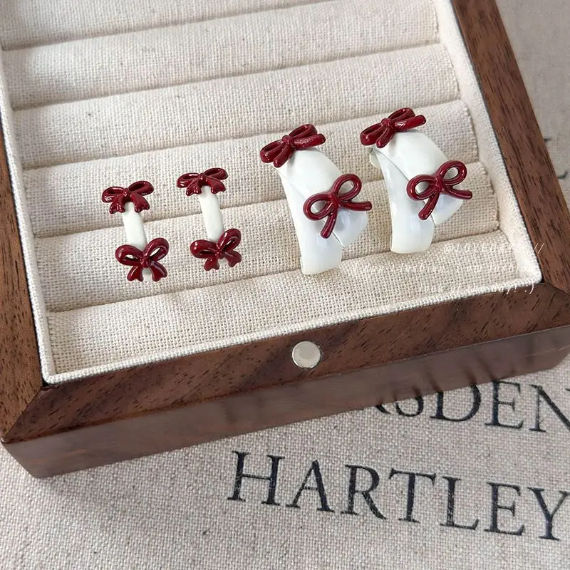 Retro Color Contrast Red Bow Earrings Korean C Shape Elegant Sweet Style Comfortable Wear For Daily Fashion Matching Ear Decor