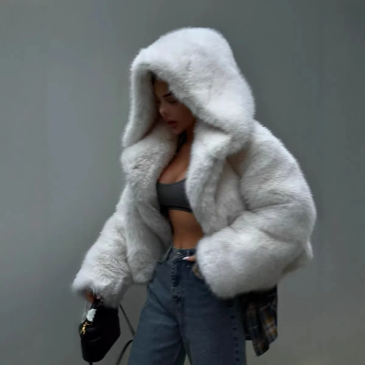 

2026 Winter White Faux Fur Hooded Coat Women Cropped Fluffy Fur Jacket Casual Warm Outerwear Winter Coat Women