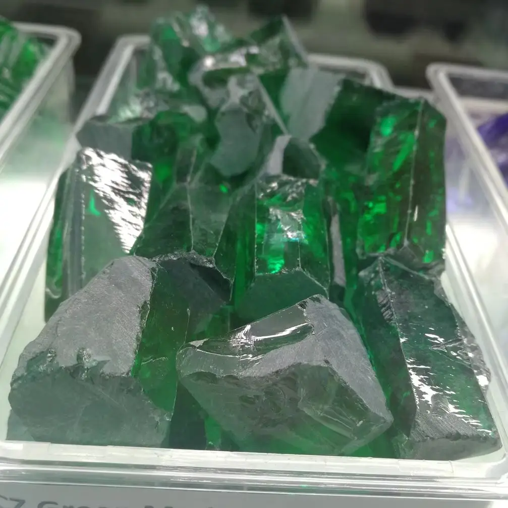 

200g/Lot Emerald Green Cubic Zirconia Rough Stone Raw Green CZ Gemstone Materials