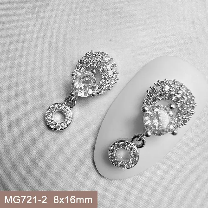 10pcs MG721 Luxury Round Circle Tassel Zircon Nail Art Crystals Jewelry Rhinestone Nails Accessories Supplies Decorations Charms