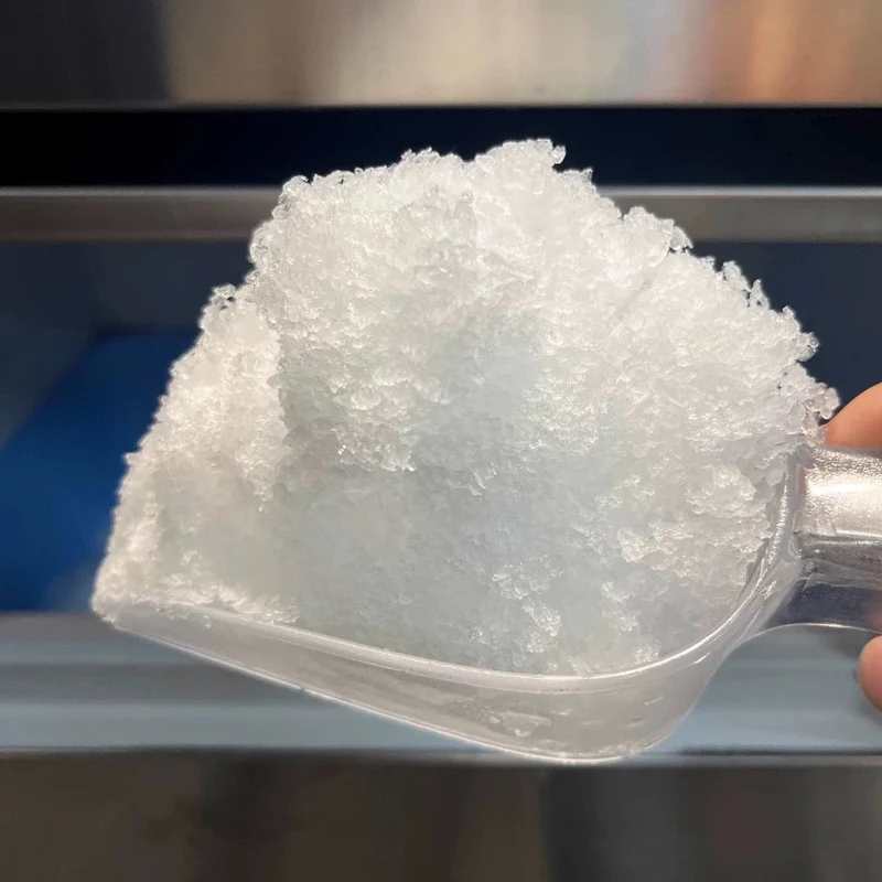 آلة كسارة الجليد التجارية الكبيرة الناتج ندفة الثلج لآلة صنع كسارة الثلج لحفظ المأكولات البحرية في السوبر ماركت