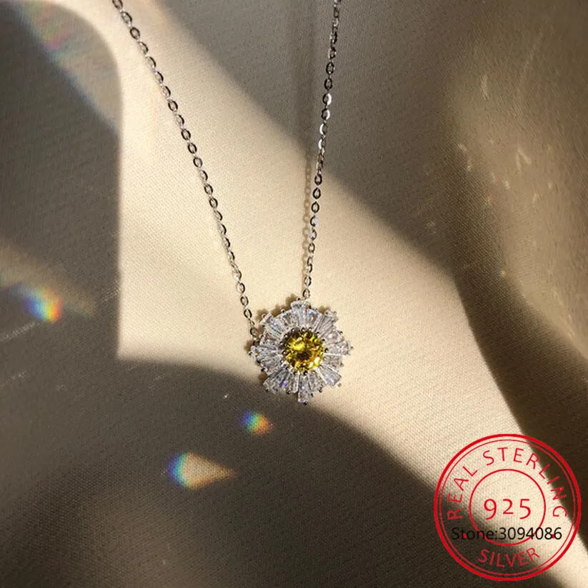 14K Moissanite Necklace For Women 1 CT D Color VVS1 Excellent Cut Round Diamond Sunflower Pendant Necklace 925 Silver Jewelry