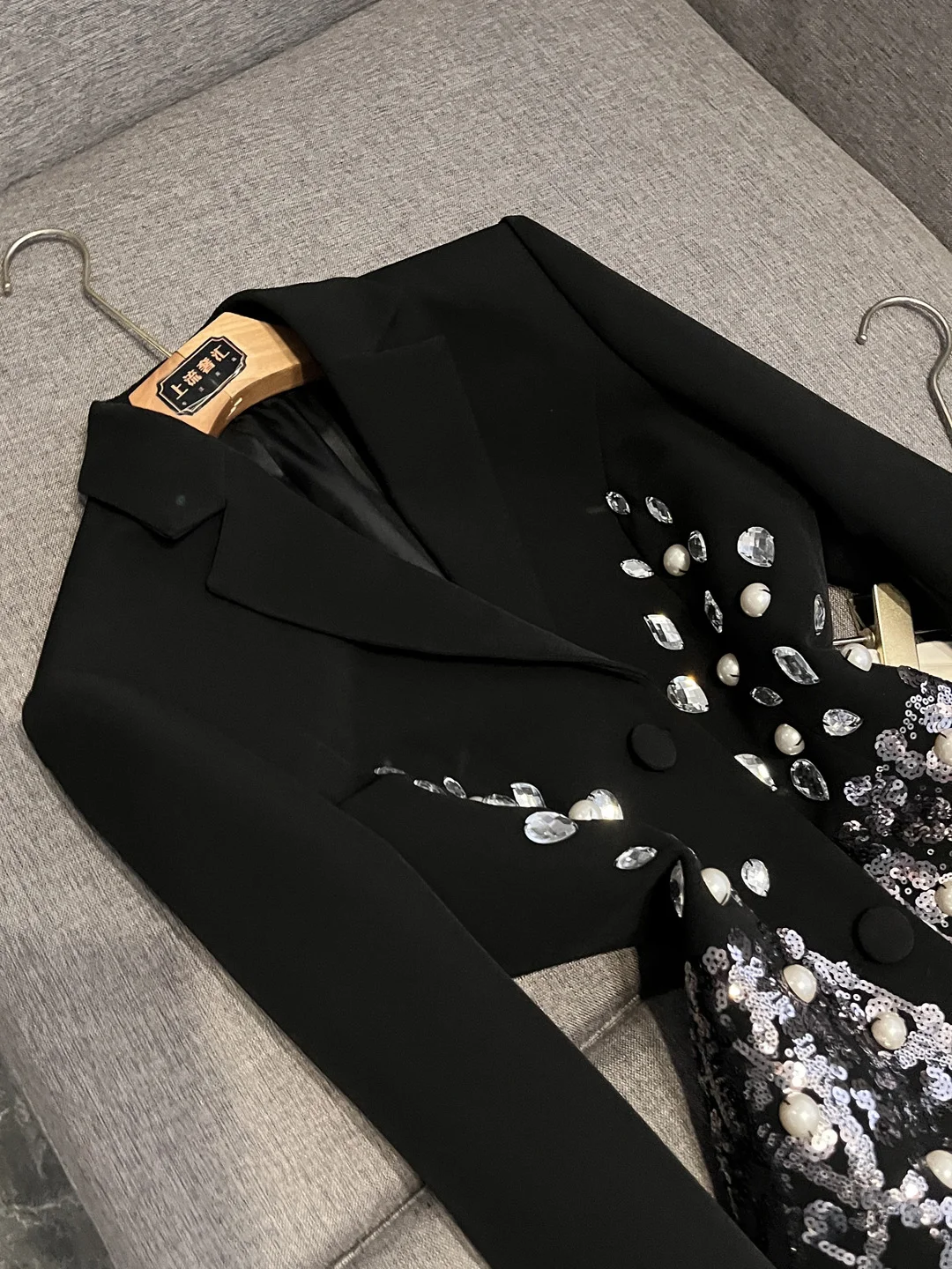 Faionable Winter Lo… - image