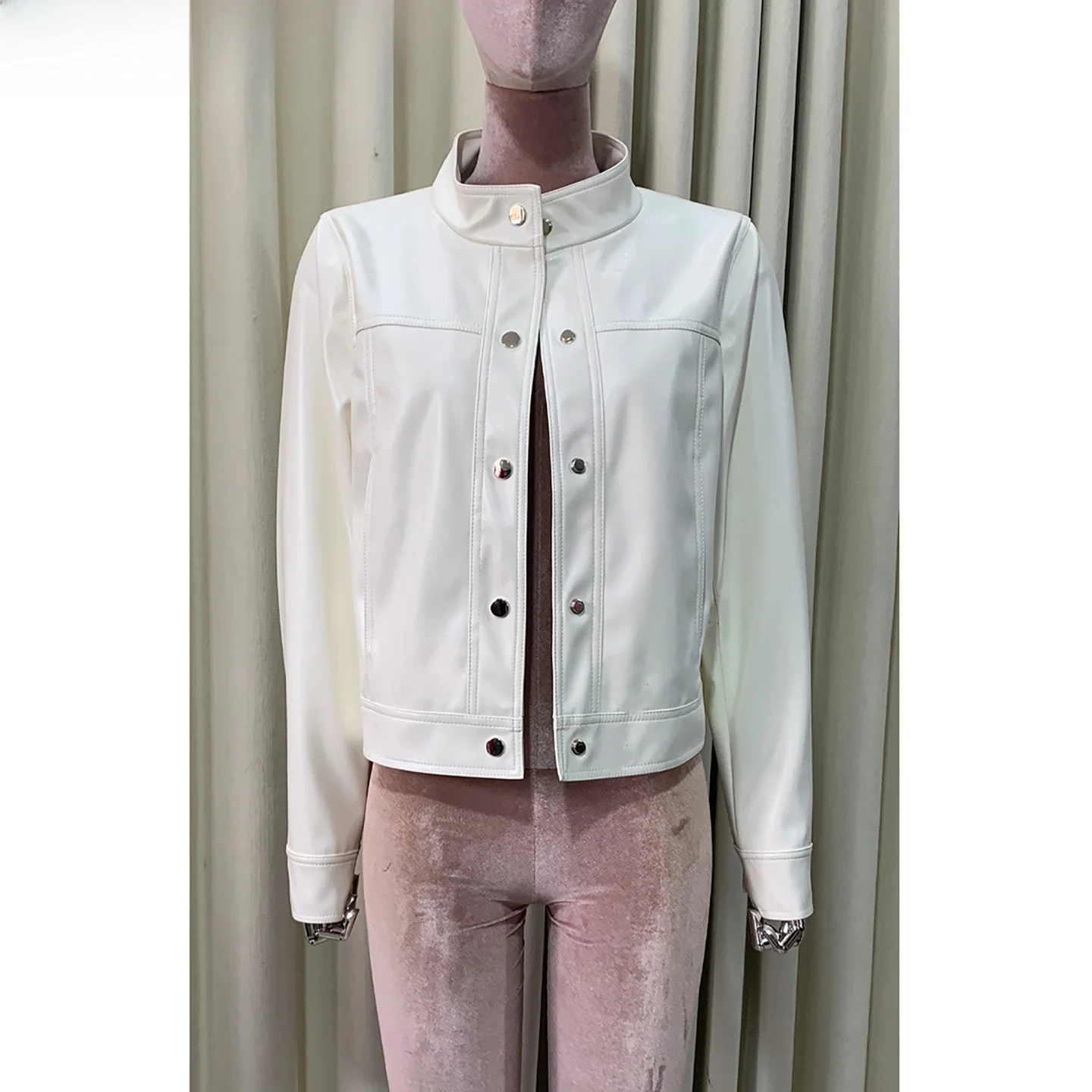 

Женская ультрамягкая куртка Nerazzurri из искусственной кожи с воротником-стойкой, глянцевая, стандартного кроя, с длинными рукавами, однотонная, зимняя