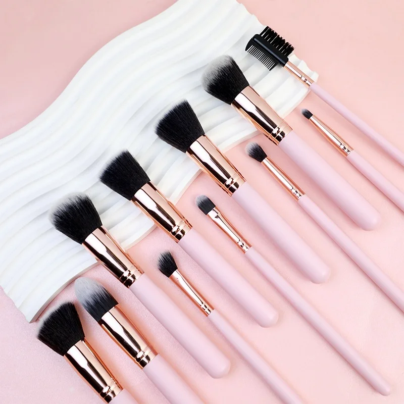 Make-up-Pinsel mit einzelnem Holzgriff im Set für Gesichtsgrundierung, loses Puder und Lidschatten, Lippenapplikator, Concealer, Lippenbalsam-Werkzeuge