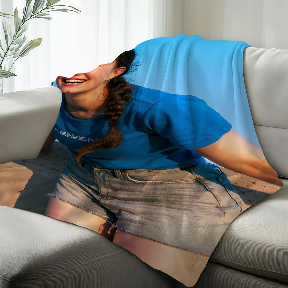 Singer S-Sigrid Blanket Suitable For Sofas Beds Offices Cars Outdoor Travel An Ideal Gift For Friends Family