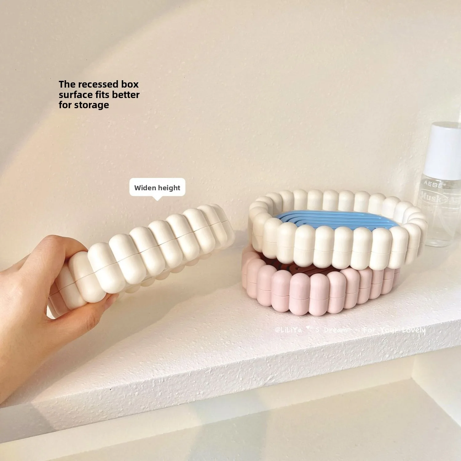 Bathroom Soap Box Plastic Soap Dish with Drain Hole Soap Holder Home Soap Storage Tray view 4