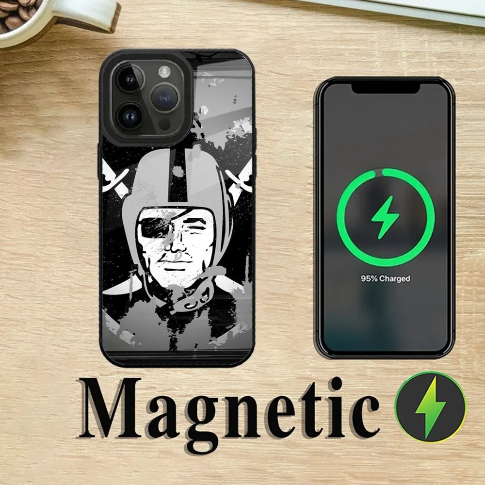 Oakland Raiders-S Phone Case For iPhone 15,14,13,12,11,Plus,Pro,Max Mini Magsafe Magnetic Wireless Charging