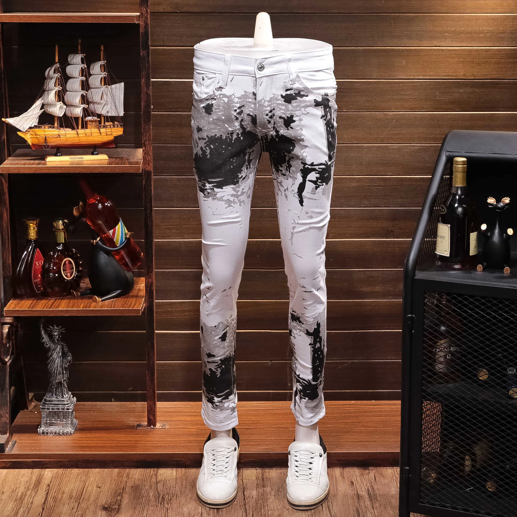 

White Autumn Printing Leisure Time Jeans Man Directly Canister Self-cultivation Elastic Force Personality Long Pants Joker