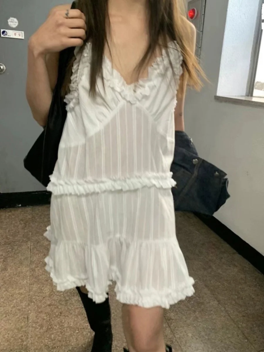 vestido-ter-de-cor-pura-com-decote-em-v-detalhes-em-renda-estilo-sexy-e-chic-saia-midi-em-a-cintura-alta-sem-mangas