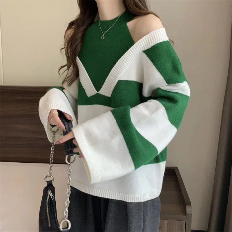 Fake Two Neck Hanging Off Shoulder Long Sleeved Pullover Sweaters for Women\'s New Autumn Style Loose and Slimming Chic Tops