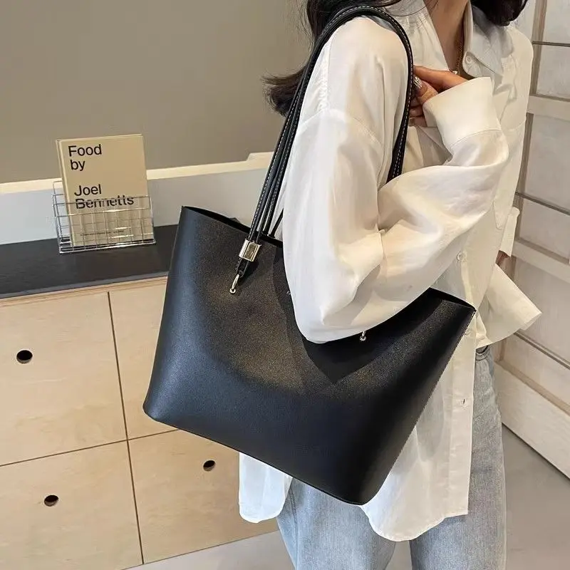 This Year's Popular Versatile Red Bridal Bag Women's Leather High-end Fashion Wedding Bag Large-capacity Tote Bag  New Handbags