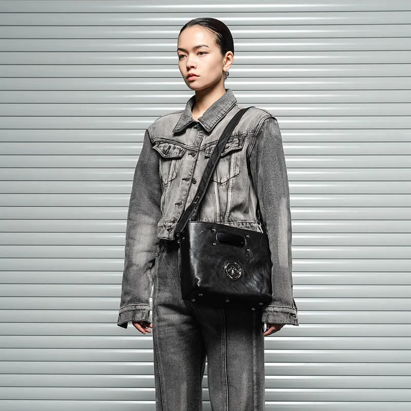 GROTTO Black Stone CARRY Small Italian Vegetable-Tanned Lambskin Handbag Crossbody Bag Portable and Simple