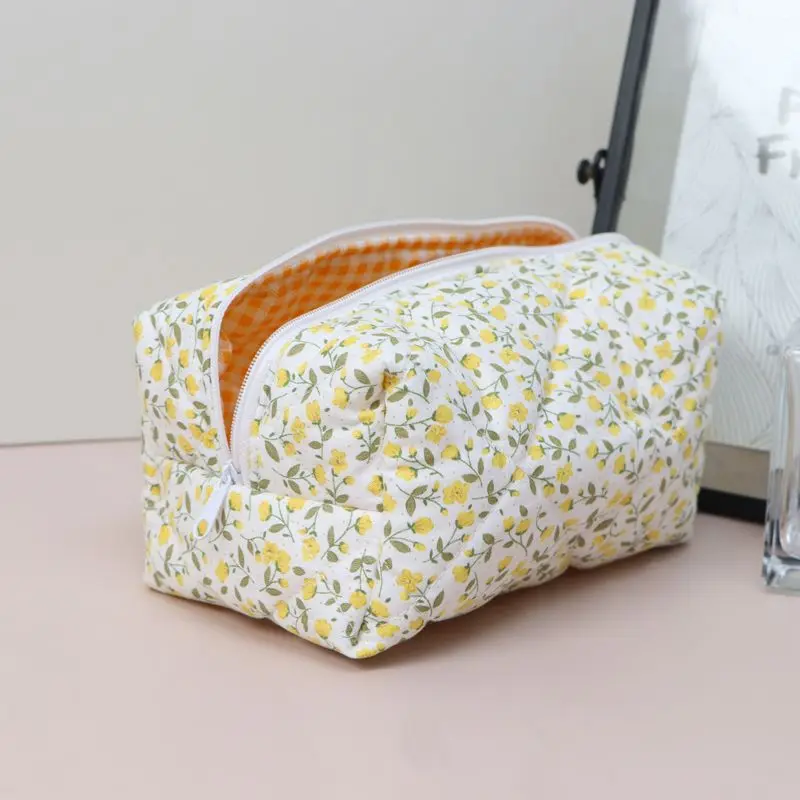 Quilted Floral Makeup Bags Zipper Cute Print Flower Storage Organizer Makeup Accessory Toiletry Bag Women's Large Cosmetic Bag