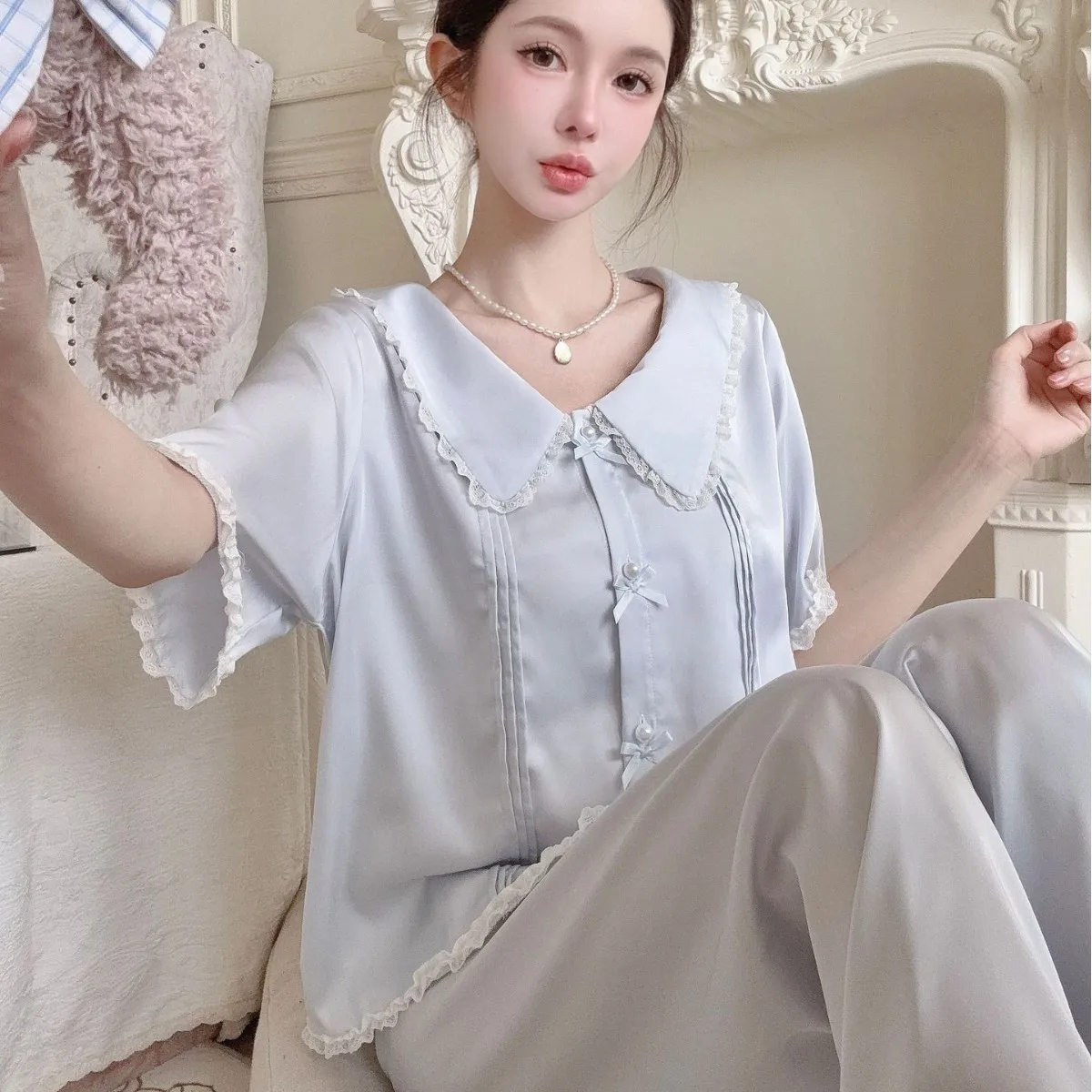 New skin friendly comfortable pajamas summer ice silk short sleeved pants set unique and beautiful Korean style girls' homewear