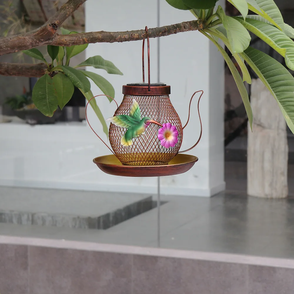 

Iron Kettle Bird Feeder LED Outdoor Hanging Bird Feeding Bird Feeder Multifunctional Garden Decoration Solar garden light