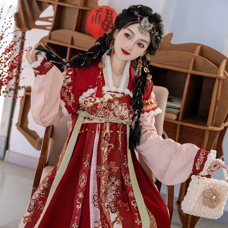 2026 جديد الشتاء الصينية المطرزة رشاقته الدافئة الأحمر Hanfu عيد الميلاد زي المرأة السنة الجديدة زي Hanfu البدلة