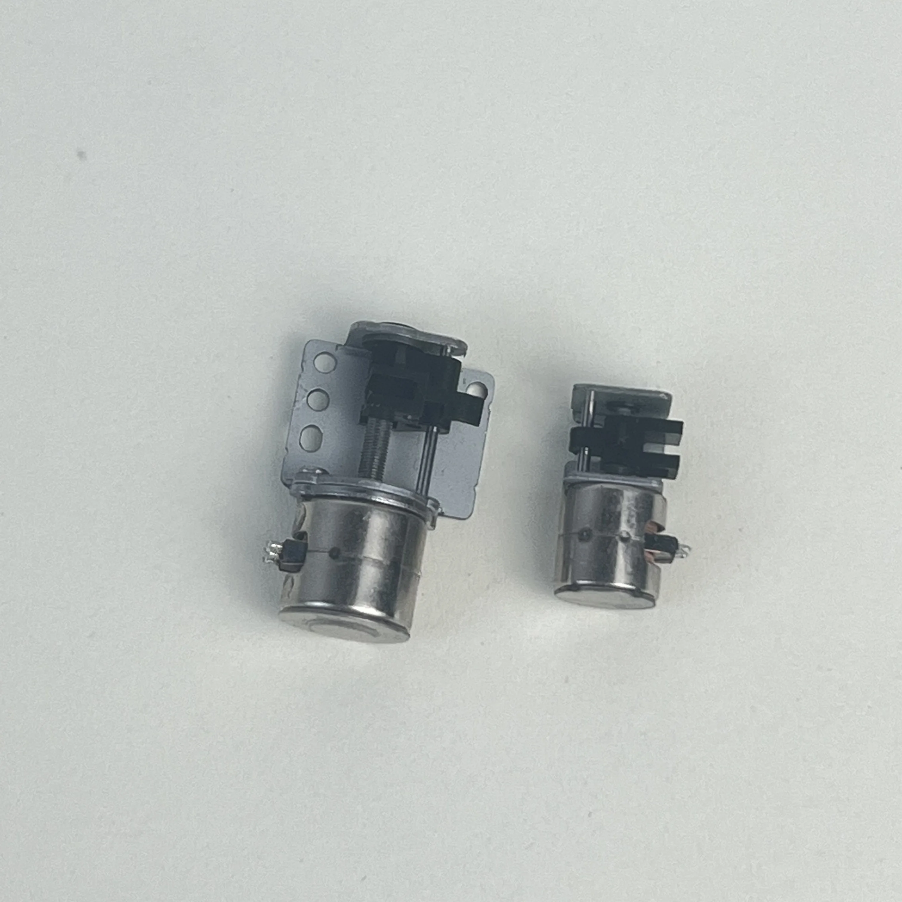 تيار مستمر 3 فولت-5 فولت صغير 8 مللي متر 10 مللي متر 2-phase 4-wire محرك متدرج مايكرو الخطي 18 درجة/خطوة