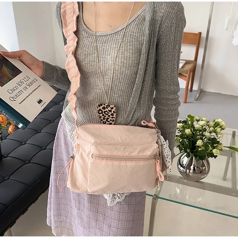 Koreanische Umhängetasche aus Segeltuch mit Polka Dots, leichte, lässige Damen-Umhängetasche für den Sommer, süße, niedliche, vielseitige Pendler-Handtasche – Detail 27