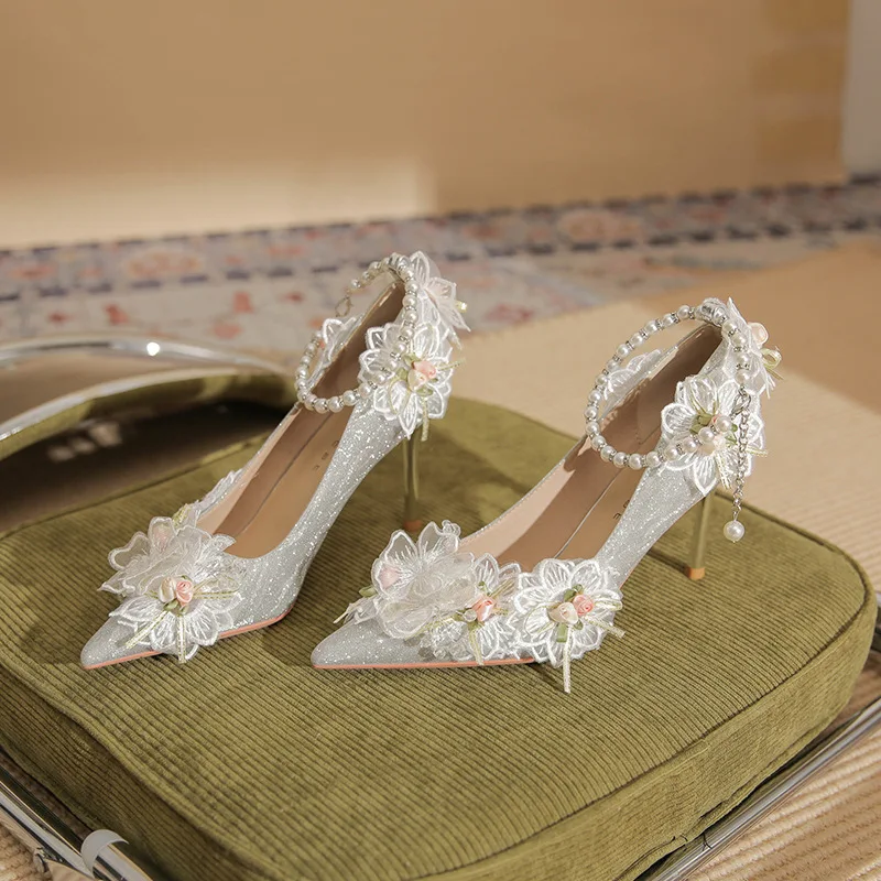 

Fashionable High Heel Wedding Shoes Women's Fine Heels 2024 New Lace Flower Pearl One Line Strap Single Shoes