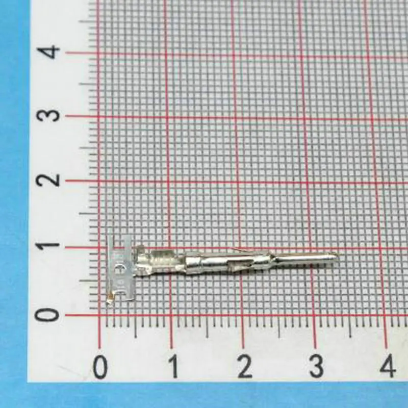 100PCS original 132000-003 male terminal 132000-020 132000-005 132000-002 132000-132 Circular female terminal with a matching