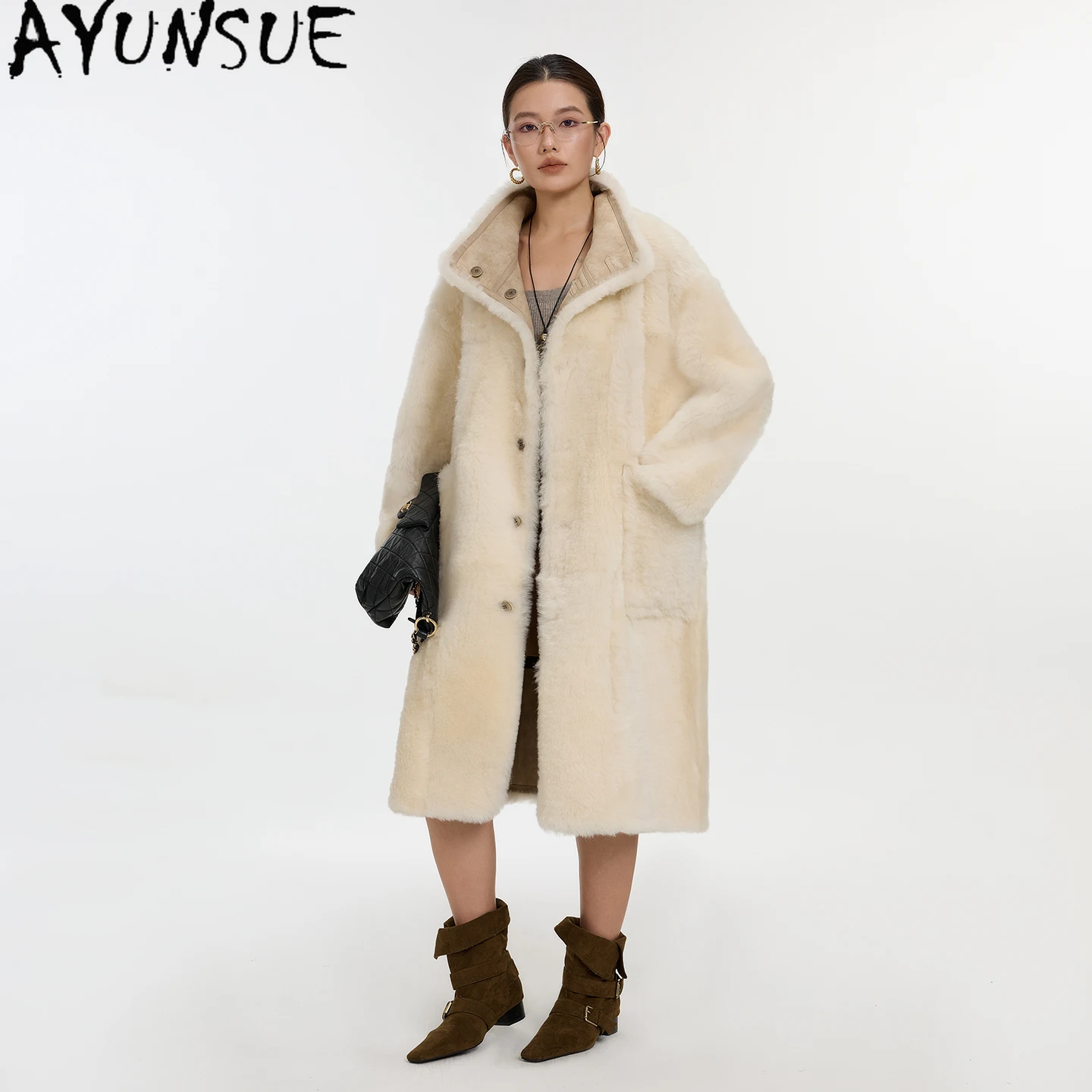 เสื้อโค้ทขนแกะเมอริโนแท้ AYUNSUE แจ็คเก็ตหนังแท้สำหรับผู้หญิง เสื้อผ้ากันหนาวสำหรับฤดูหนาว ทรงยาว สไตล์สตรีทแวร์ ปี 2025