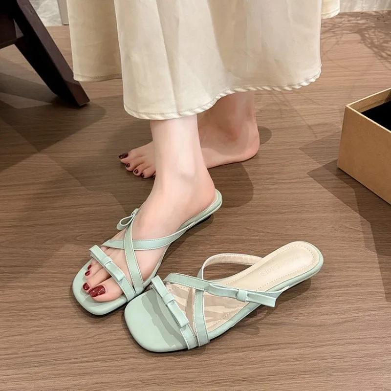 

Ретро-стильные французские шлепанцы с бантом для женщин, летние, 2026 года, на платформе, нескользящие, нишевые сандалии