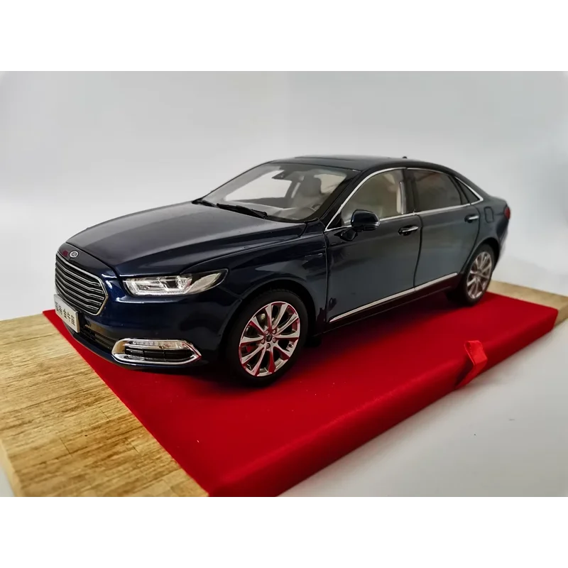 

Diecast 1:18 Scale Genuine Original Changan FORD TAURUS 2016 Alloy Car Model Collectible Toy Gift Souvenir Display Ornament