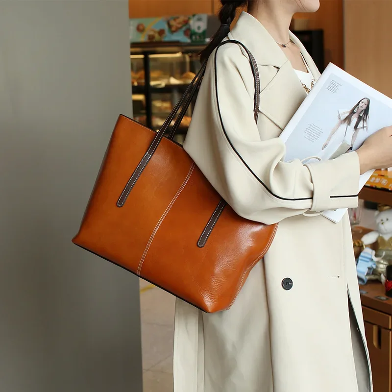 

Genuine Leather Tote Bag for Women 2024 New Arrival Large Capacity Vintage Shoulder Bag Commuter Handbag