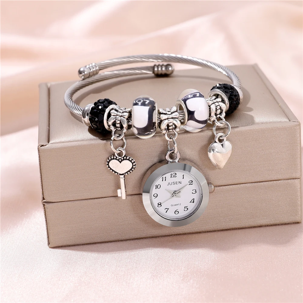 Fashion Love Pendant Women's bracelet Watch