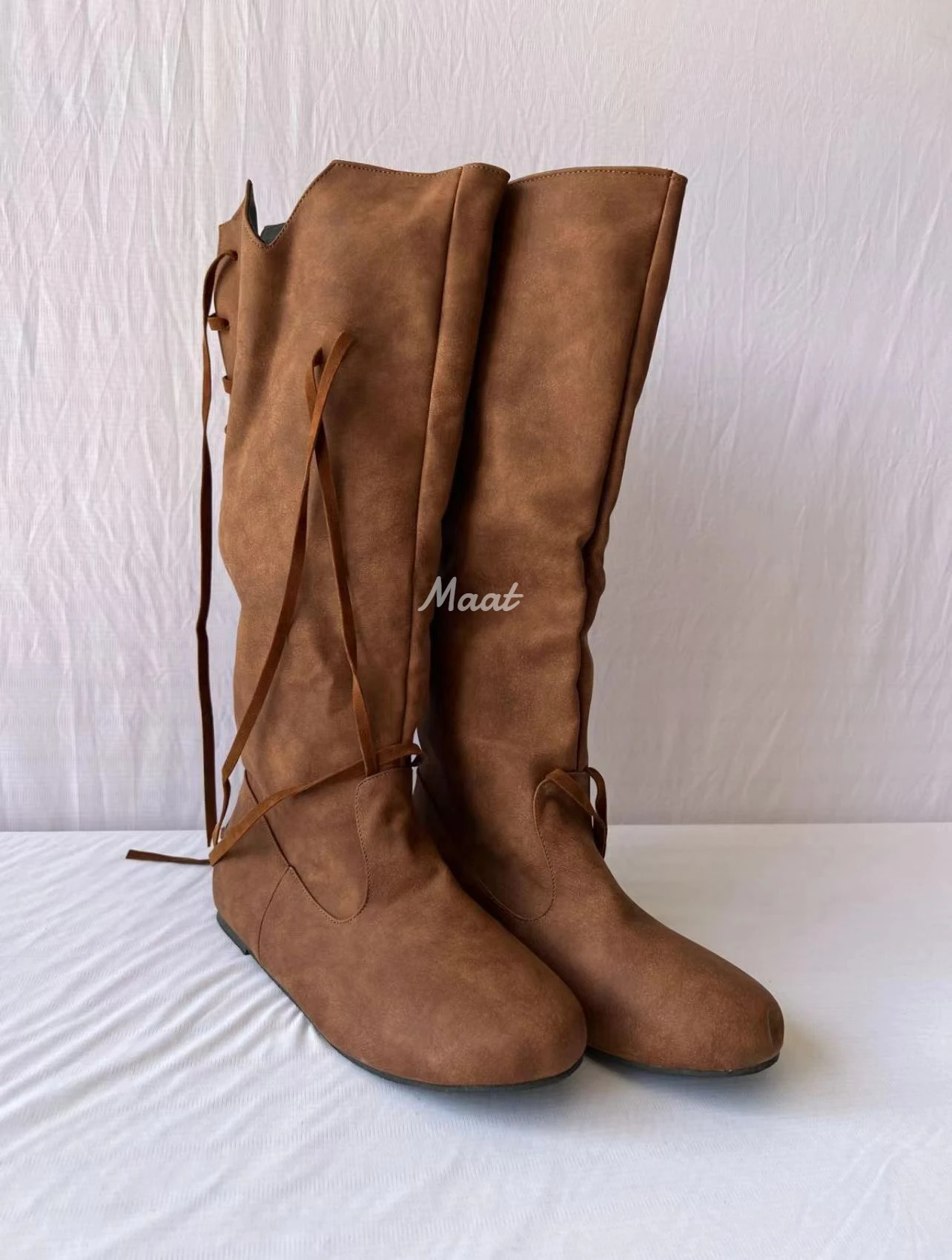 حذاء فارس للرجال بتصميم قديم من القرون الوسطى من الفايكنج حذاء لارب مصنوع من جلد البولي يوريثان حذاء محارب للحفلات التنكرية والحفلات الانيمي