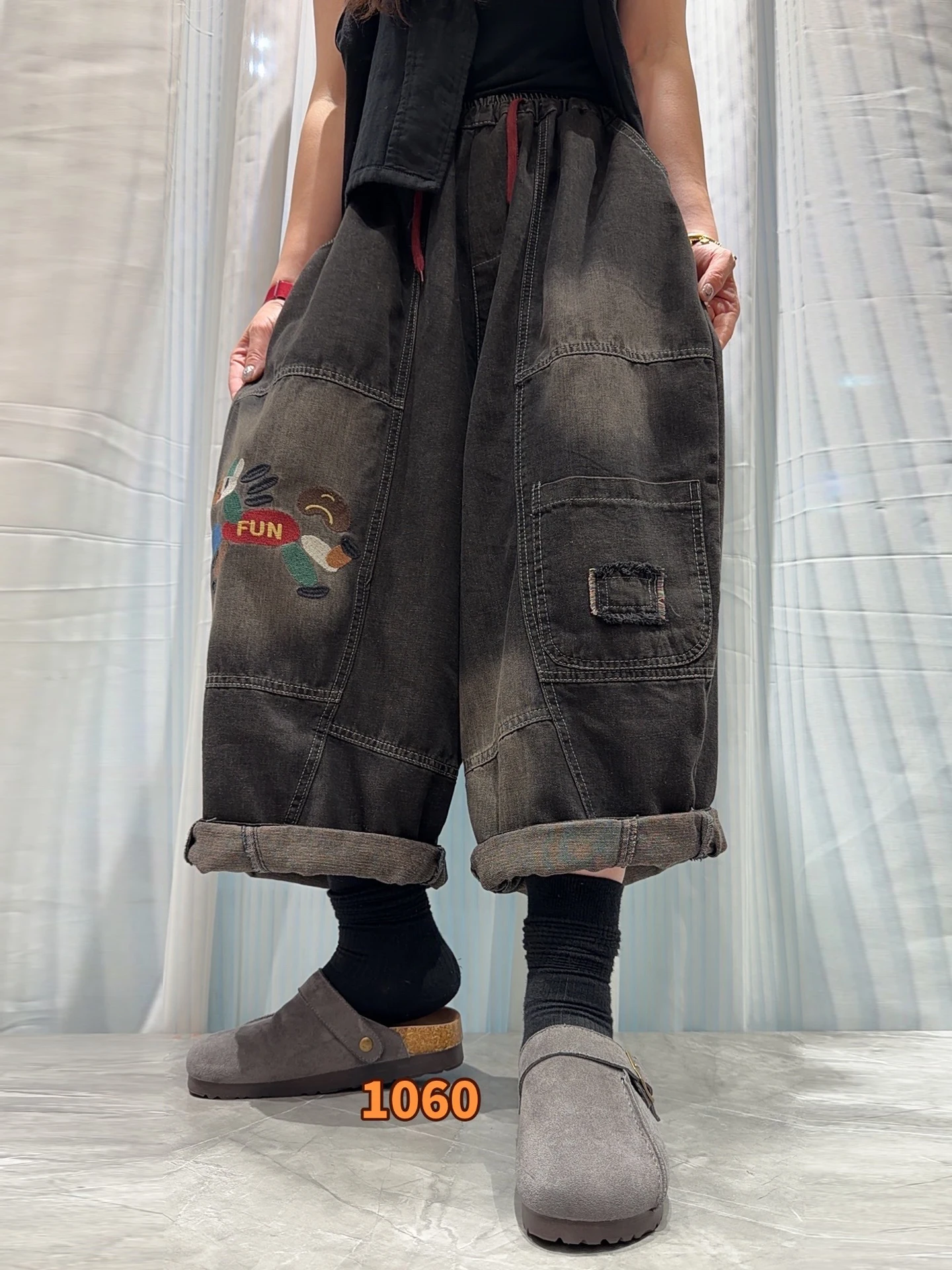 

Women's Distressed Denim Wide Leg Pants Spring Summer New Style Eight Parts Wash Vintage Casual Pants Natural Waist