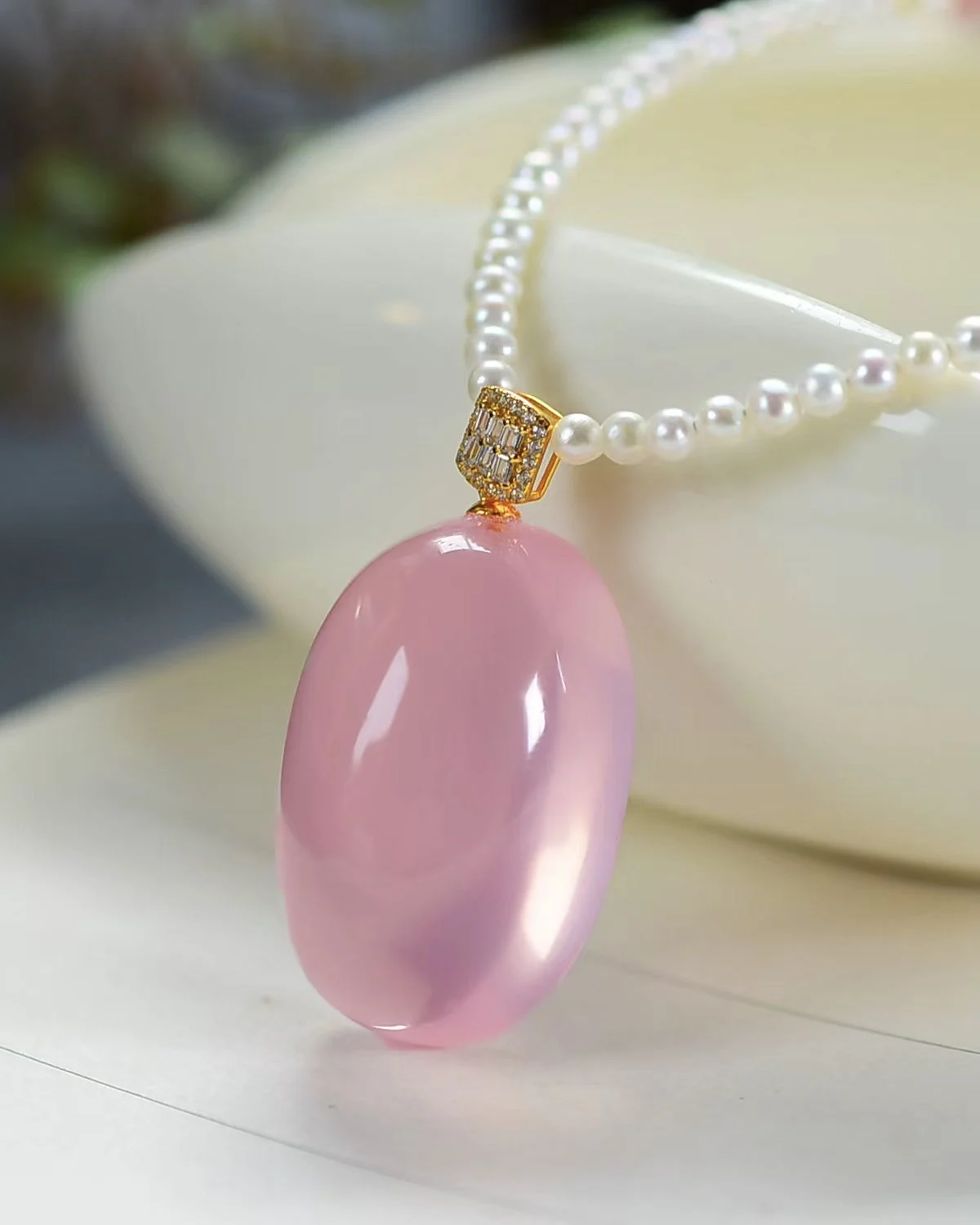 

Natural Rose Quartz Pendant Necklace Women Oval Rose Quartz 28.5*18.3*14.8mm Love Crystal Jewelry AAAAA
