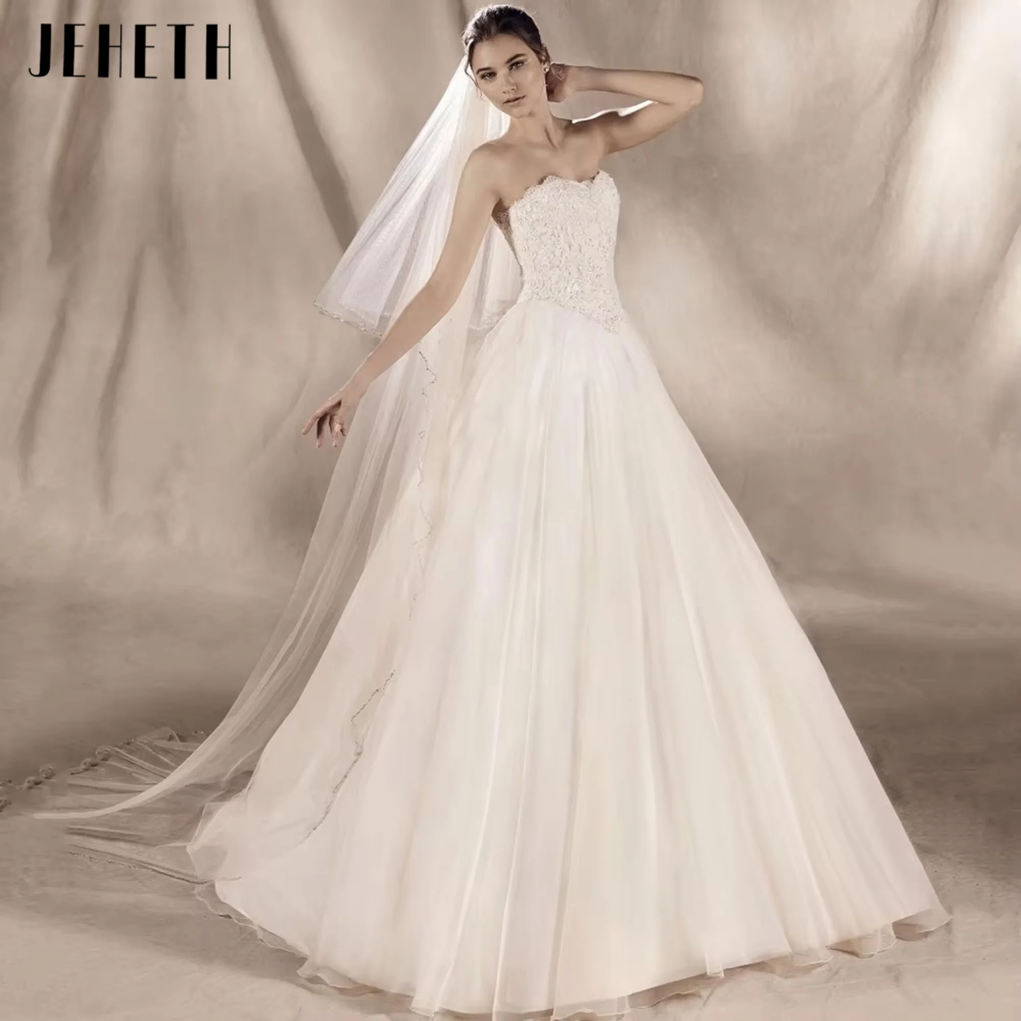 

JEHETH Luxury A Line Wedding Dresses Elegant Lace Bride Dress Illusion Sweetheart Neck Lace Up Bridal Gowns Vestidos Customized