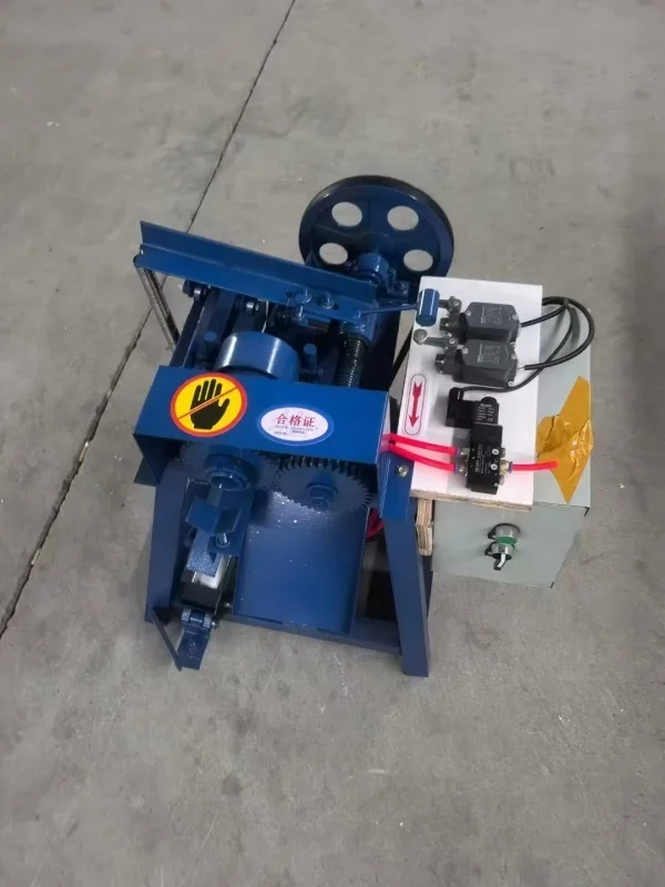 Wooden Rod Handle Threading Machine Broomstick Screw Threading Machine for Stick Threading