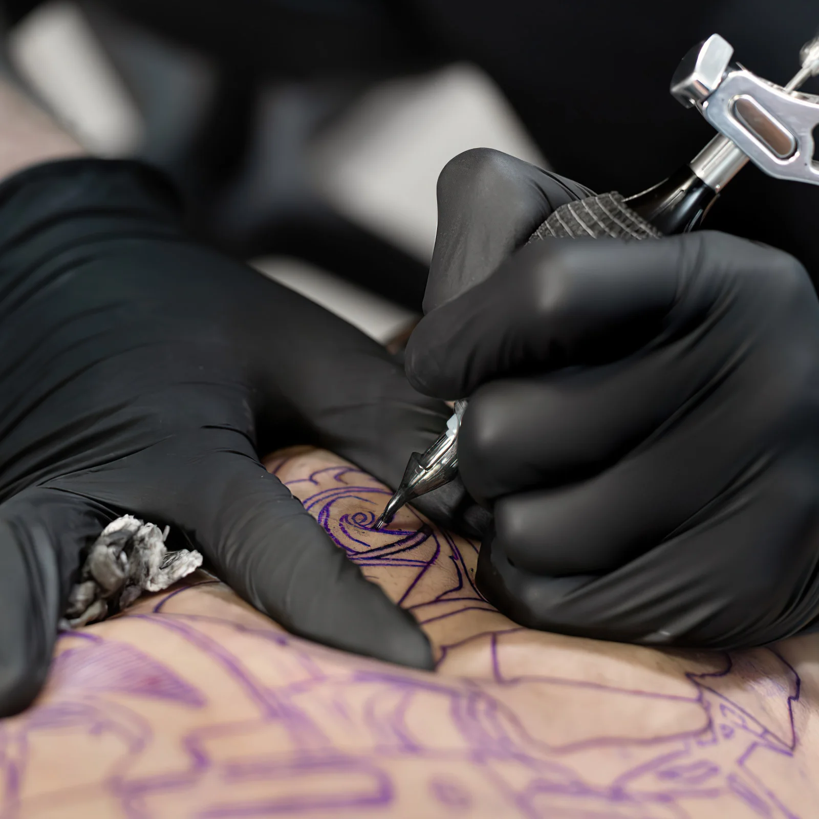 

Tattooing Pens 20pcs with Refills Alloy Points for Microblading Skin Markers Tattoos Pen Accessories