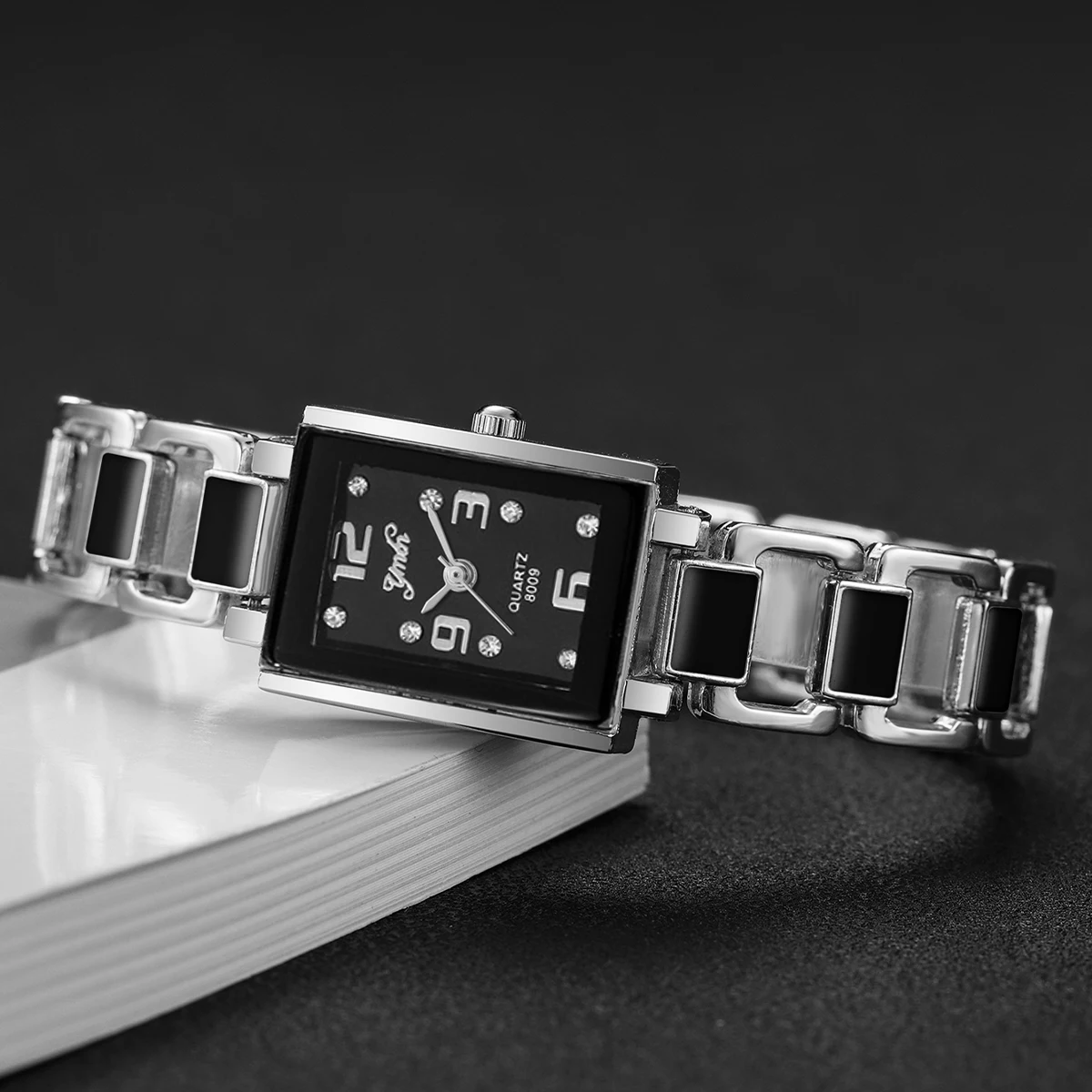 أزياء مستطيل المرأة كوارتز ساعة السيدات سبيكة حزام التناظرية ساعات المعصم Reloj Mujer الفتيات ساعة هدية (بدون صندوق)