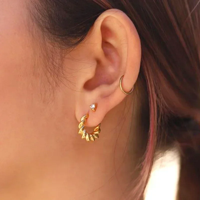 Pendientes de aro de Micro cristal con forma de estrella del norte para mujer, aretes Punk de Plata de Ley 925 con aguja giratoria de oro, joyería minimalista