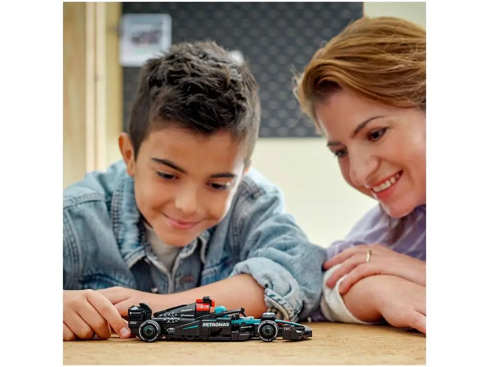 Lego Snelheidskampioenen Mercedes Racewagen