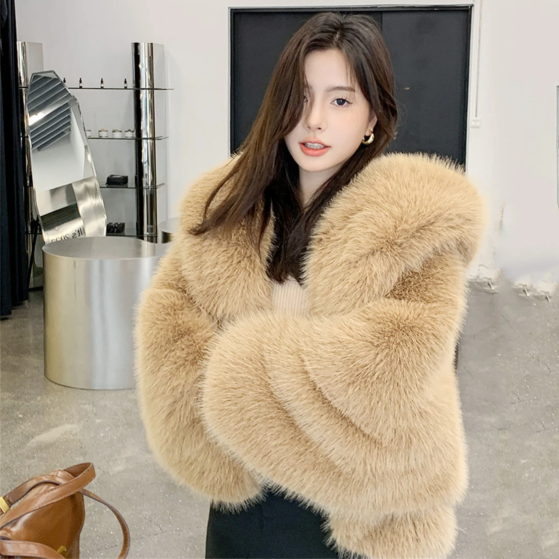 2024 New winter Lady Thick Outerweat Faux Fur Autumn-WInter Lapel Cap Fur Coat Women Chic Long Sleeve Crop Oversized Warm Coat