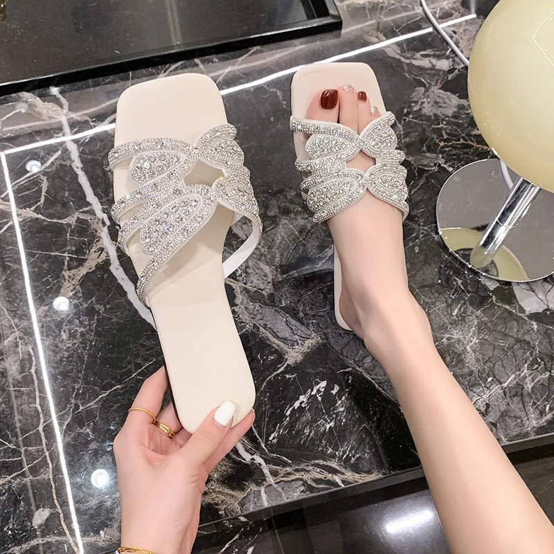 2024 New Fashion Temperament Summer Fashion All-match Large Size Women\'s Shoes Rhinestone Slippers Female Summer Wear