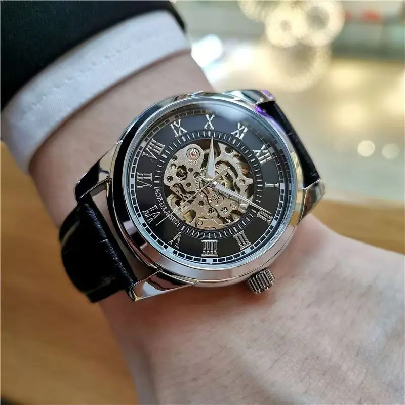 Elegant Men's Automatic Mechanical Skeleton Watch—Leather Strap, Roman Numeral Dial, Automatic Movement, Suitable for Both Business and Casual Wear, Ideal Gift for Young Men, Business Casual Men's Watch |   Hollow Design Wristwatch |   Durable