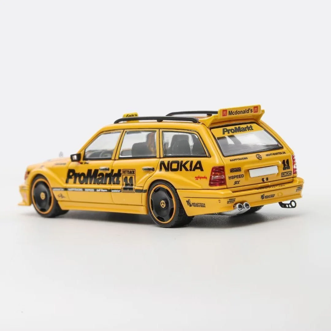 Mortal 1:64 Mercedes-Benz s124 T MODEII EVO2 Crockpot Model Mobil Paduan Taksi Kuning