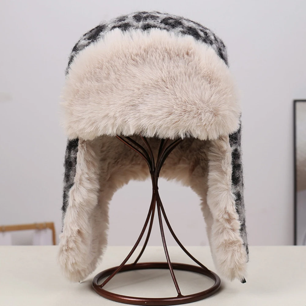 HT4995 الروسية قبعة سميكة الدافئة الشتاء الفراء القبعات للرجال النساء الثلوج التزلج الصياد إيرفلاب قبعة الذكور الإناث أنيق ليوبارد منفذها القبعات
