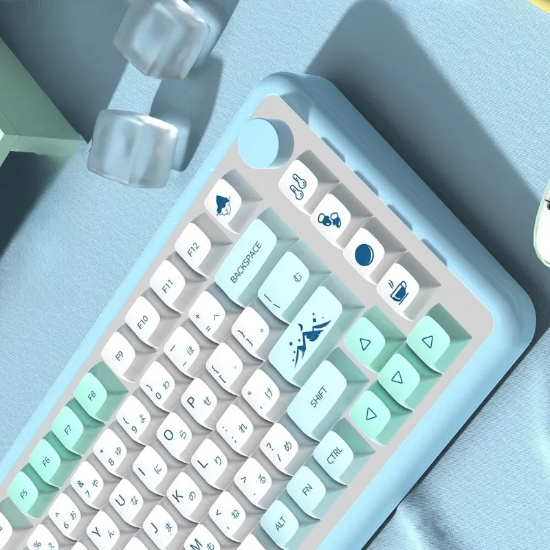 

Blue Winter Themed Keycaps Custom XDA Profile PBT Sublimation Key Cap Japanese Russian Korean German French Spanish Portuguese