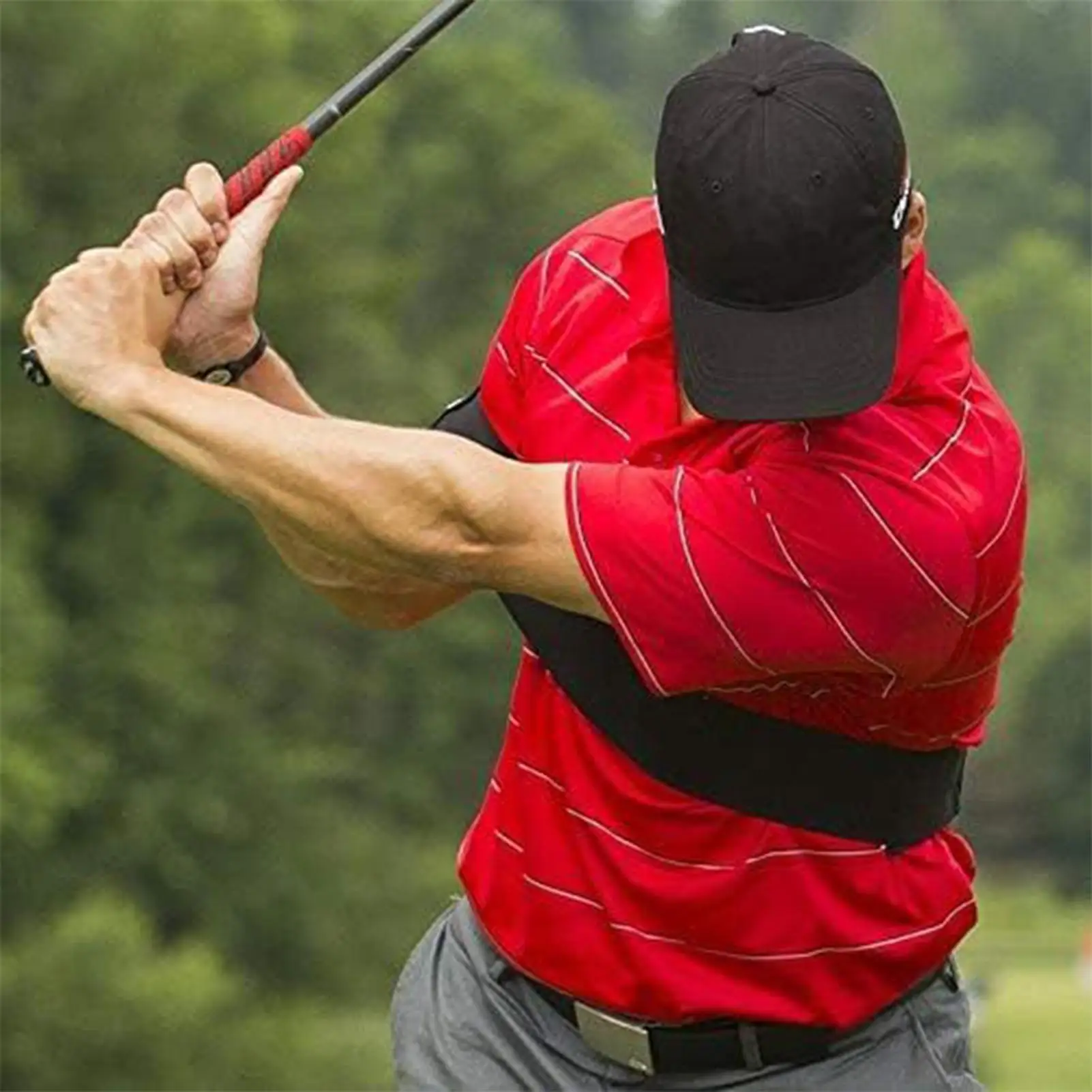 

Тренажер для гольфа с регулируемой нейлоновой эластичной лентой для тренировки рук, улучшающий точность и осанку для игроков в гольф.